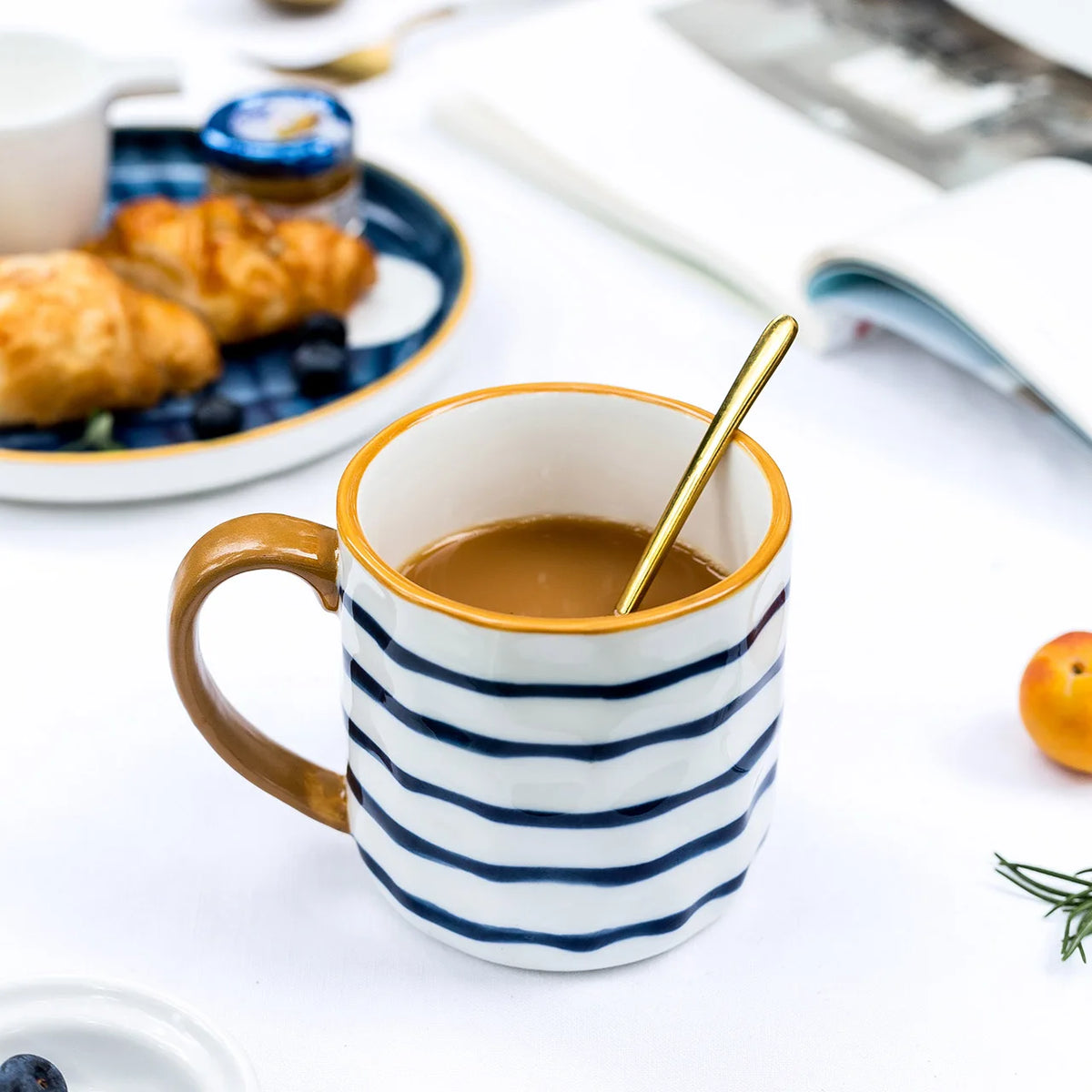 Japanese-Style Ceramic Mug with Spoon – 400 ml